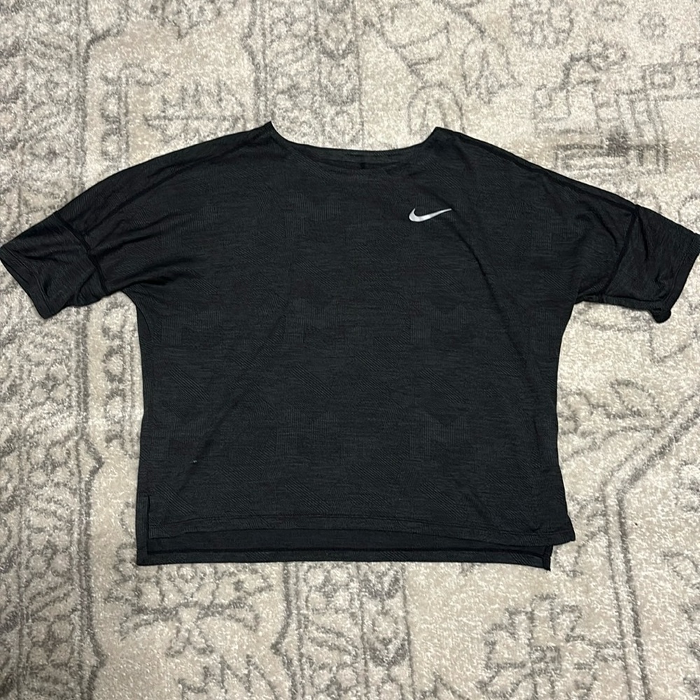 Nike cropped t-shirt!